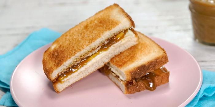 1920x1080 Kaya Toast With Soft-Boiled Eggs