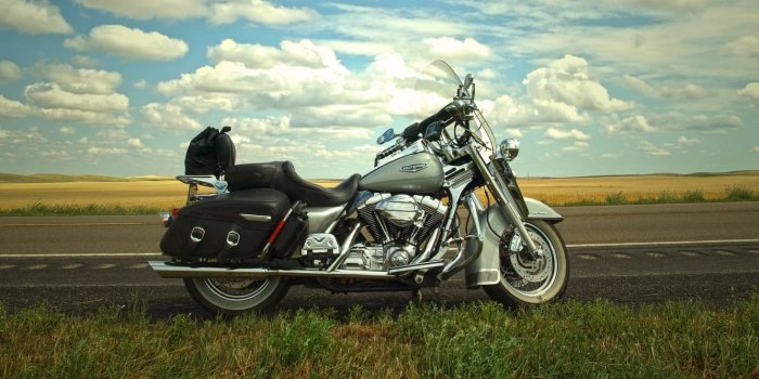 1333x750 Wheel, Motorcycling, Road, Harley Davidson, Chopper HD Wallpaper