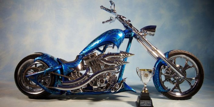 1366x768 Download wallpaper 1366x768 chopper, bike, blue, airbrush tablet