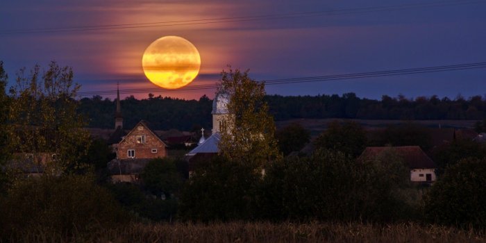 1600x1066 HD Wallpaper Harvest Moon | Hellish Menagerie Aesthetics | Hd