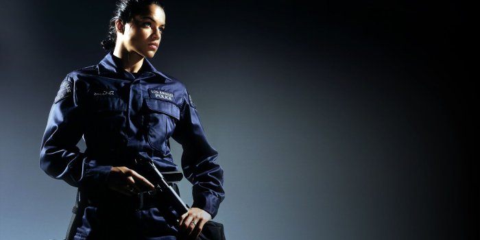 1680x1050 Police Officers Wallpapers