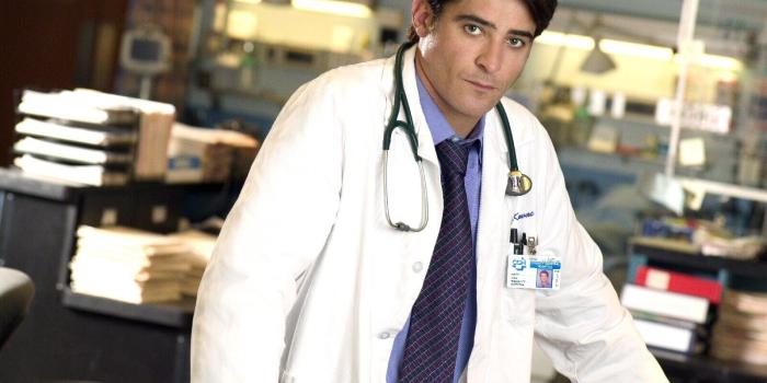 1600x1200 Photos ER - Movies Movies