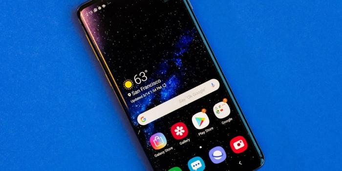 1600x1200 Disney and Pixar Galaxy S10 wallpapers are here. Here's how to get