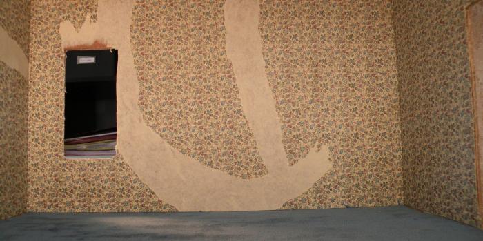 1600x1200 Dorette Creations: The 40s Roombox - pg. 2: Yes - I ripped the paper!