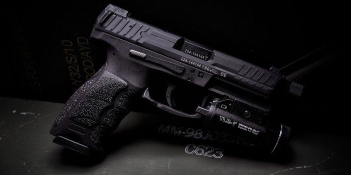 1332x850 Wallpaper gun, flashlight, Tactical, HK VP9 images for desktop