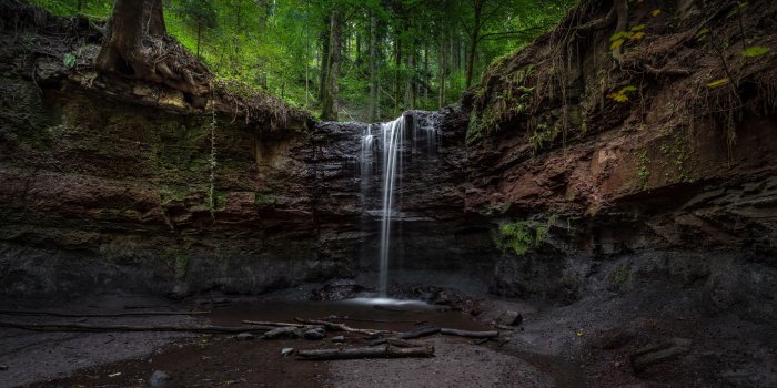 3840x2400 Waterfall Forest 8k Wallpaper | Full HD Wallpapers