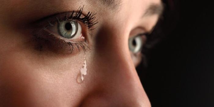1332x850 Wallpaper woman, eyes, tears, crying images for desktop, section макро -  download
