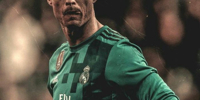 719x1280 65+ CR7 Wallpapers - Download at WallpaperBro