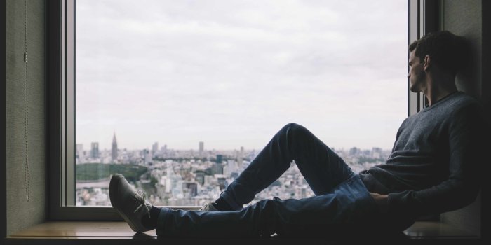 4413x2628 Alone Man Wallpapers - Top Free Alone Man Backgrounds - WallpaperAccess