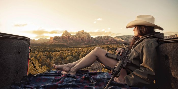 3532x1987 Girl With Gun Wallpaper (29+ images) on Genchi.info