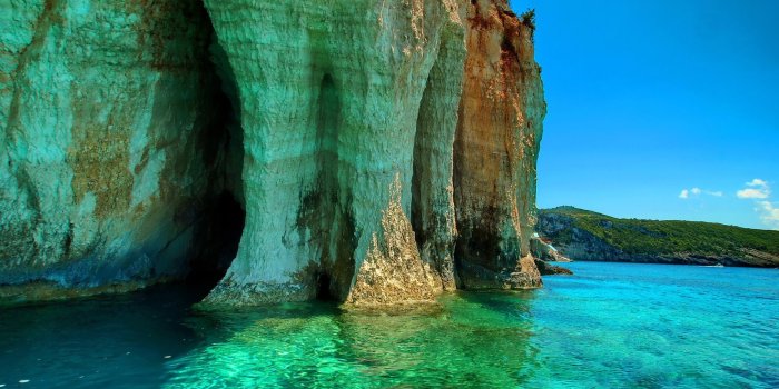 1920x1200 Cliff in the bay wallpaper - Beach wallpapers - #21840