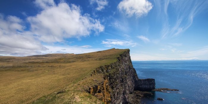 2560x1440 Cliff 12177 - HDWPro