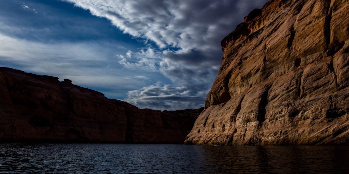 3840x2160 4K Canyon Lake Cliff Wallpaper - [3840x2160]