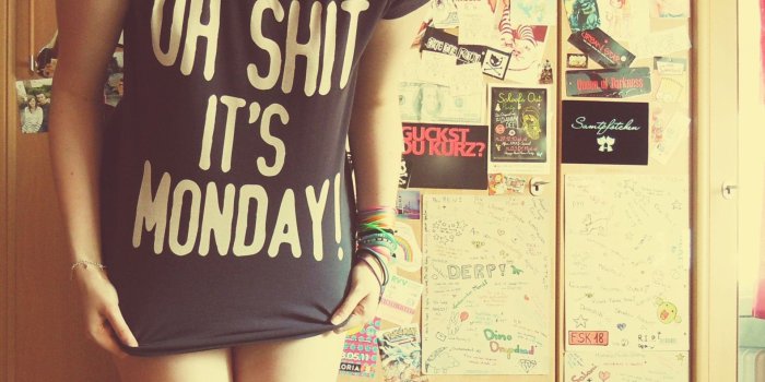 1920x1200 Oh shit its monday #6952284