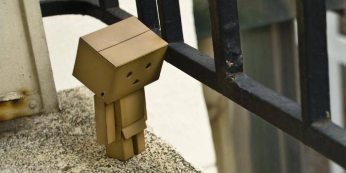 960x854 Boxman Sad 2 Wallpaper by Jadedstar86 - 8c - Free on ZEDGE™