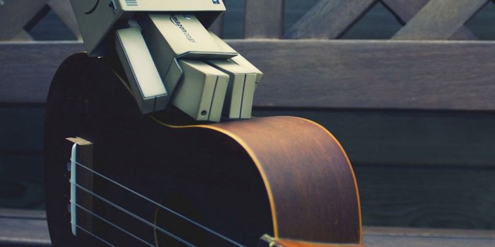 1024x1024 Sad Box Man Hd Pics ✓ The Galleries of HD Wallpaper