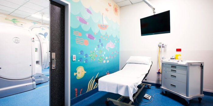 1240x700 Design wallpapers in doctors' surgeries, hospitals and treatment