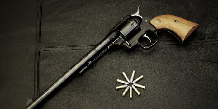 1920x1200 64+ Cool Guns Wallpapers on WallpaperPlay