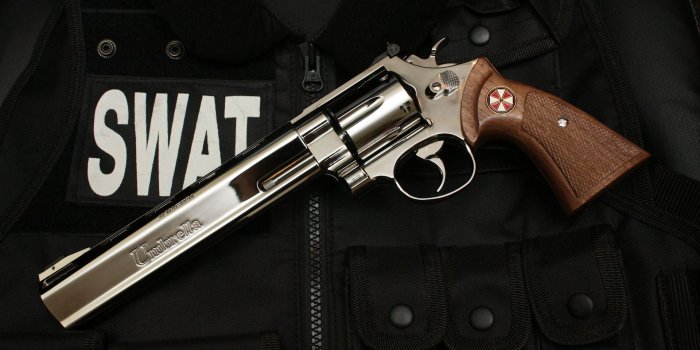 1920x1200 Revolver Wallpaper 9 - 1920 X 1200