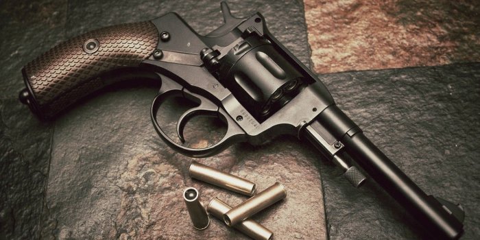 1332x850 Wallpaper weapons, cartridges, revolver, revolver, Nagant images for