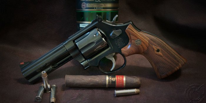 2600x1462 Revolver wallpaper Gallery