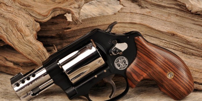 1920x1080 HD wallpaper: gray Smith & Wesson revolver pistol, Wallpaper