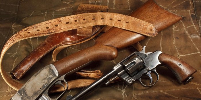 2560x1600 Beautiful, Revolver, Widescreen, Background, Wallpaper, Revolver