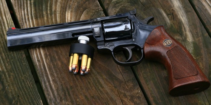 3840x2160 Wallpaper Gun, weapon, 357 Magnum revolver 3840x2160 UHD 4K Picture