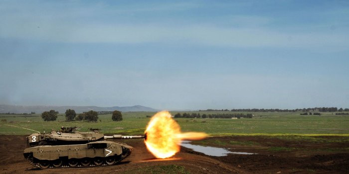 2560x1600 Tank Firing ❤ 4K HD Desktop Wallpaper for 4K Ultra HD TV • Dual