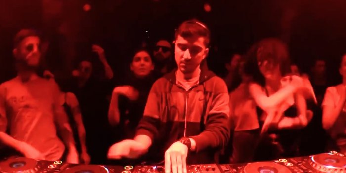 3150x1653 Mozzy - BOILER ROOM