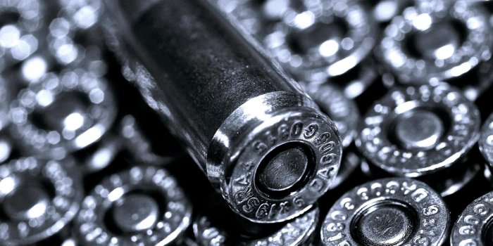 2560x1600 Bullet HD wallpaper | 2560x1600 | #33290