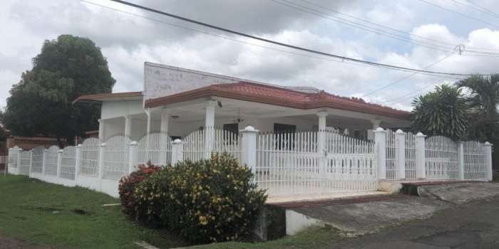 1024x768 For rent in Panama / Chitre | Casa de alquiler Urbanización Jalisco