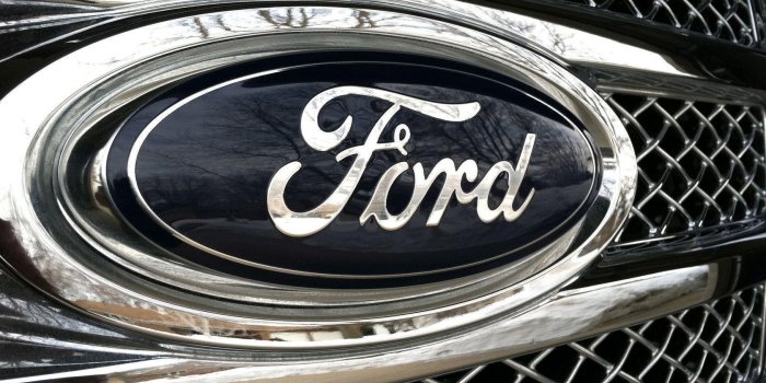 1680x1050 Ford Logo Wallpapers