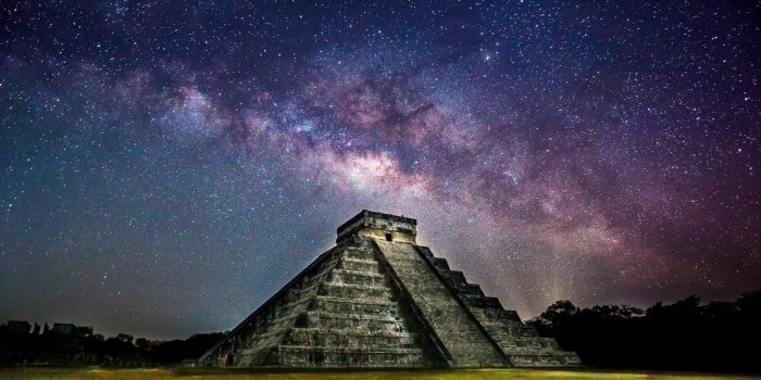 1600x1200 Mayan Ruins Chichen Itza Temple HD Wallpaper - Wallpaper - Vactual