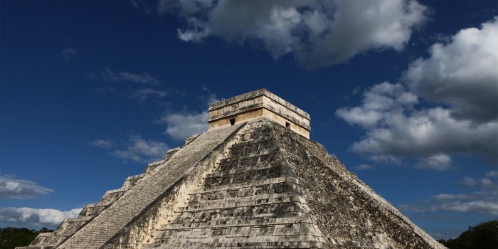2560x1600 Ancient: Kukulkan Pyramid Chichen Itza Ancient Mayan Mexico