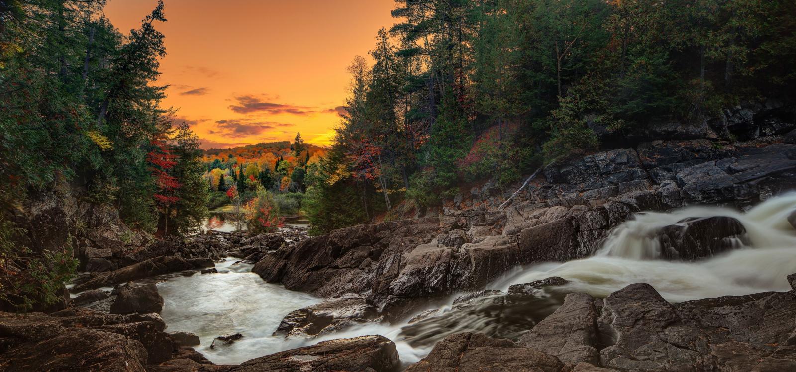 4372x2047 Trickle Down Ragged Falls Algonquin Highlands Ontario Canada 4K