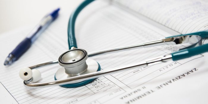 1920x1280 A doctors stethoscope HD Wallpaper | Background Image | 3000x2000