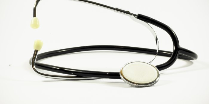 5184x3456 Apple With Stethoscope (#834837) - HD Wallpaper Download