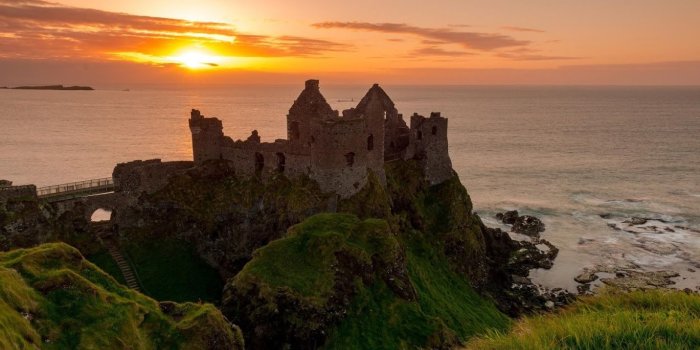 1369x900 Ireland Wallpaper - inn.spb.ru - ghibli wallpapers