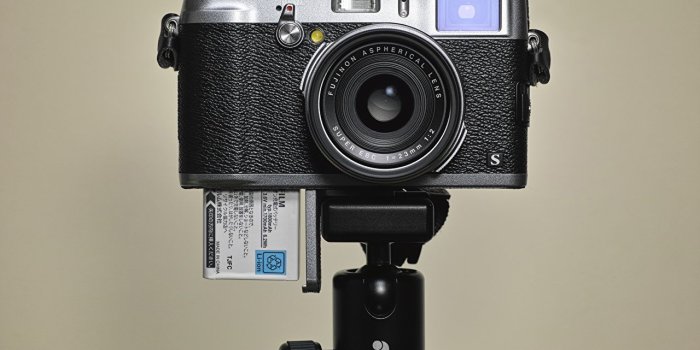 1280x853 Photo Camera Fujifilm X100S Closeup