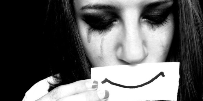 1024x768 Crying People Wallpapers