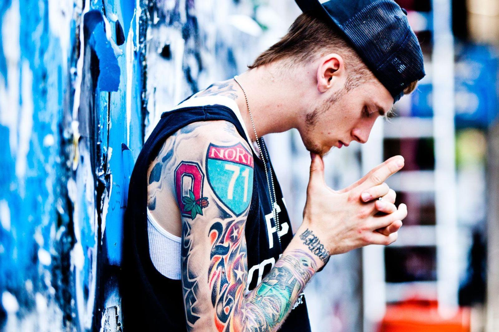 1800x1200 Machine Gun Kelly Wallpapers