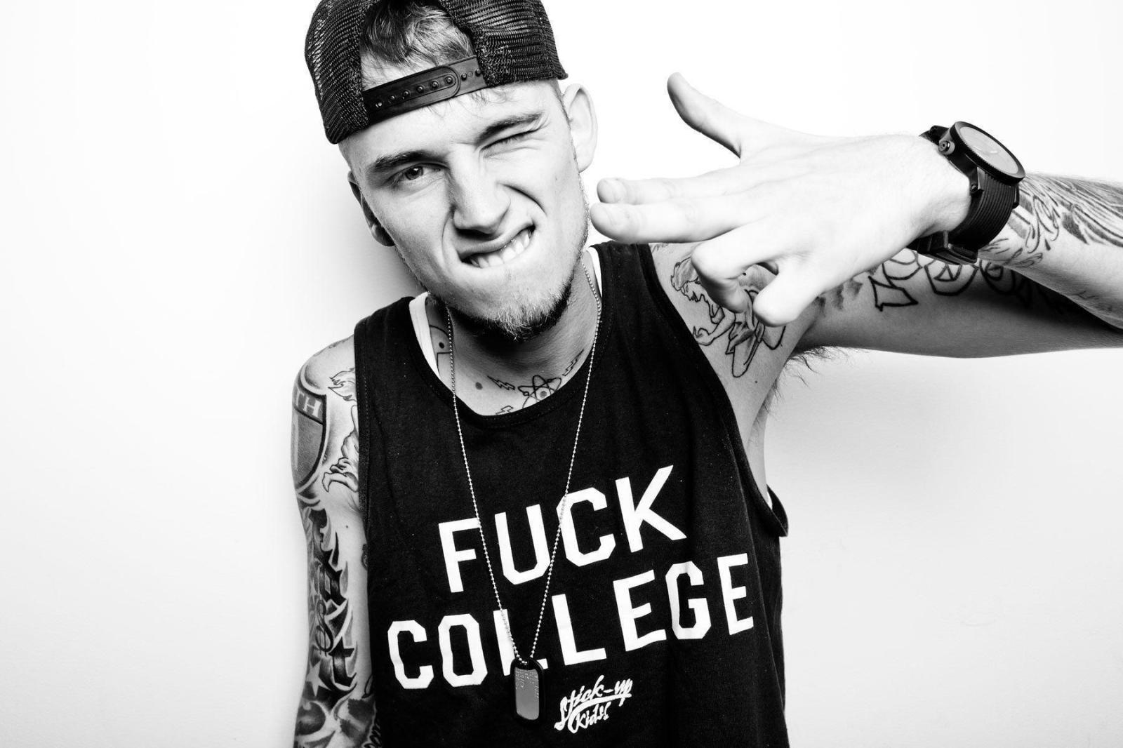 1800x1200 10 Latest Machine Gun Kelly Wallpaper FULL HD 1920×1080 For PC