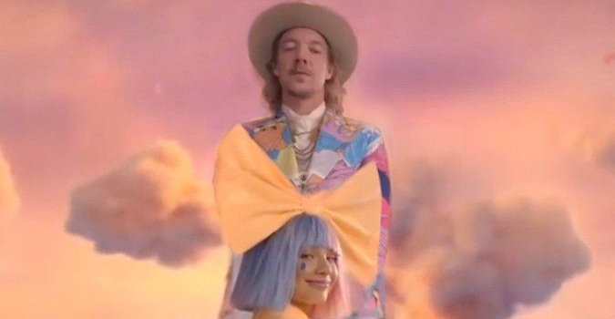 675x1200 Sia Furler Photos on Twitter: 