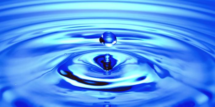 1600x1000 Water Drop Wallpaper - Water Drop (#135559) - HD Wallpaper Download