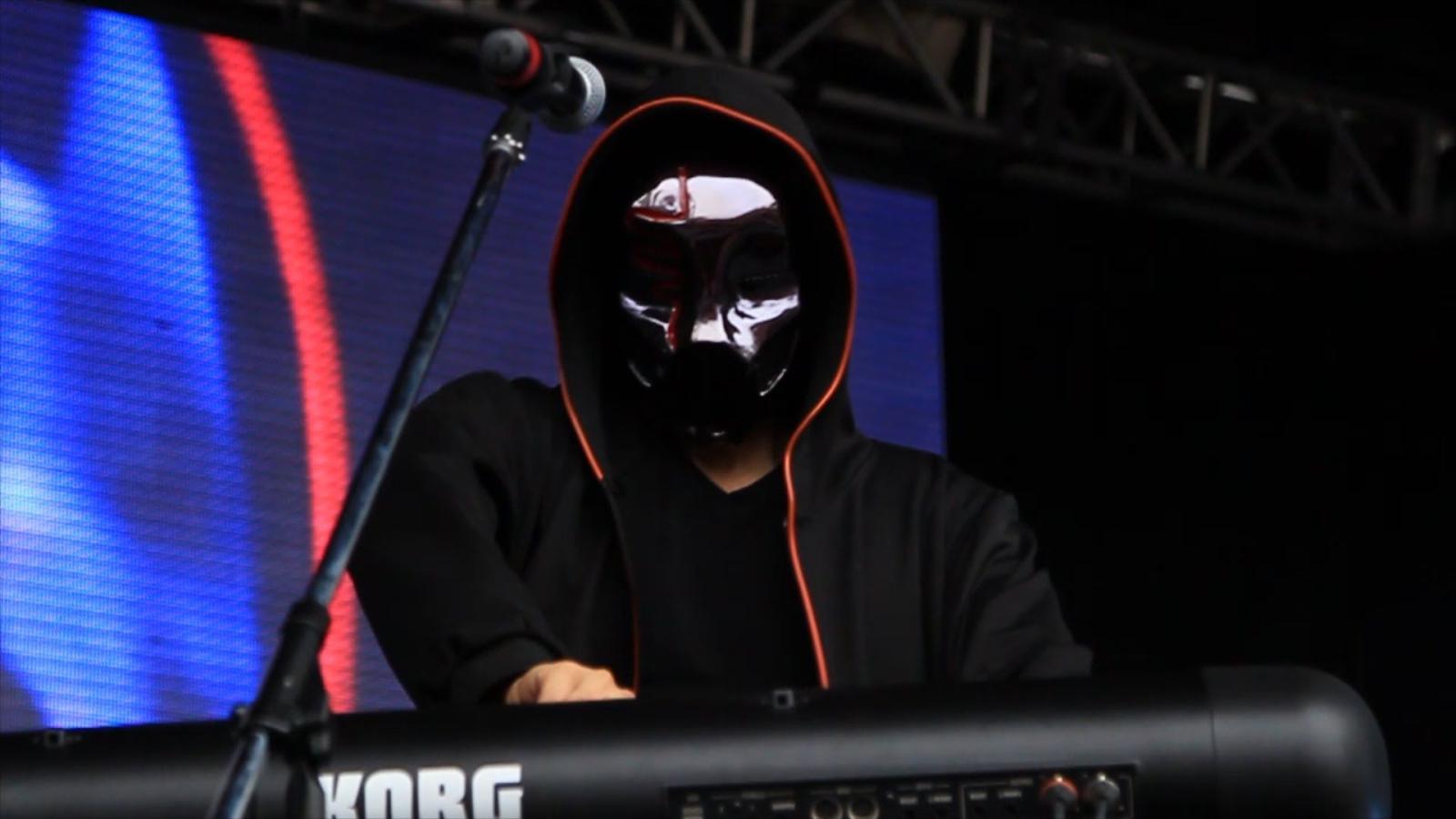 1920x1080 SICKICK LIVE 2016 RSU 6Cent Concert | Desi West Blog