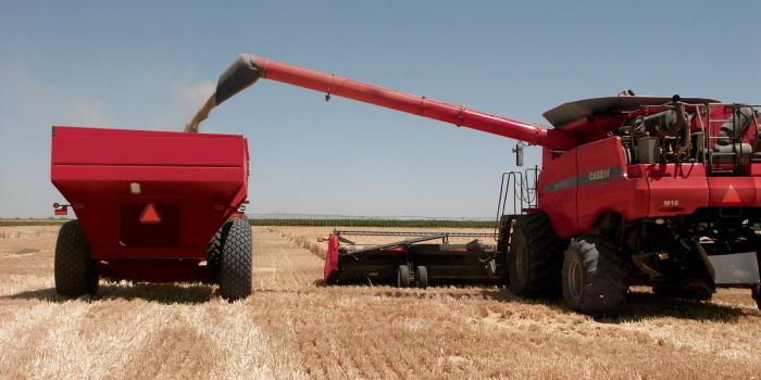 1600x1200 47+] Case IH Combine Wallpaper on WallpaperSafari