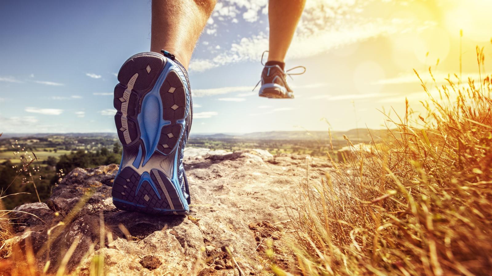 5120x2880 Wallpaper Running, foot, grass, nature 5120x2880 UHD 5K Picture, Image