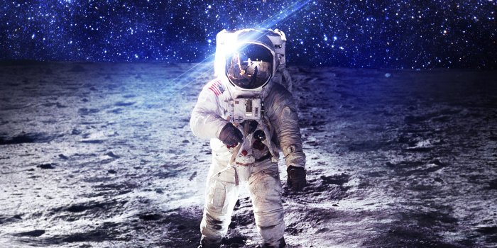 4200x3050 Wallpaper Astronaut, Moon, Spacesuit, NASA, 4K, Space, #14639