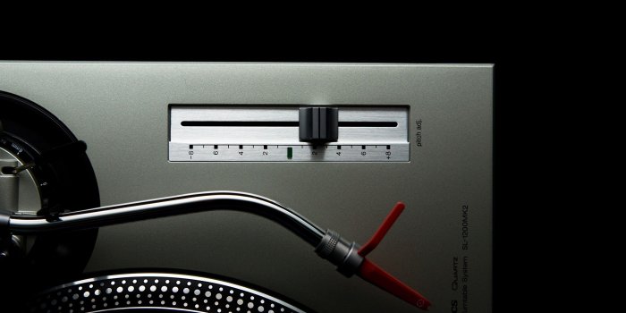 2560x1600 vinyl, technics, studio, techno, artistic, music, DJ, turntables